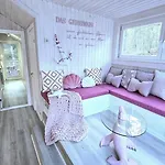Pink Und Baabe