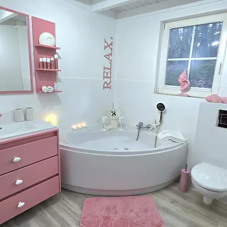 Ferienhaus Pink Und - Meerblick, Sauna, Kamin&whirlpool Baabe