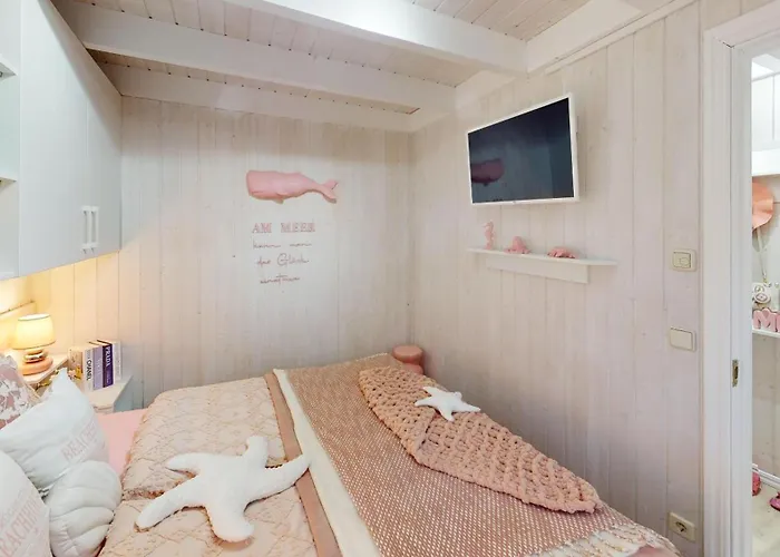 Pink Und Semesterbostad *